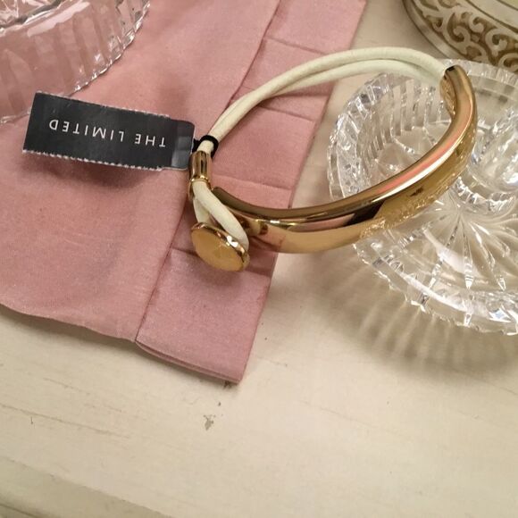 NWT The Limited Brand Goldtone Button Bracelet - Picture 6 of 6